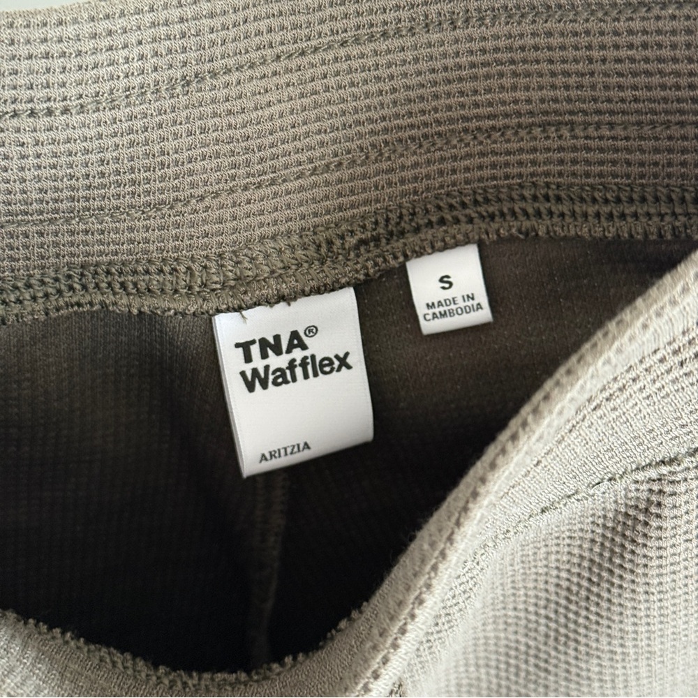 Aritzia TNA Wafflex Pant - Picture 8 of 8